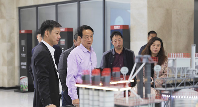 ���𼯈F��һ�п���r�a3000���������a��