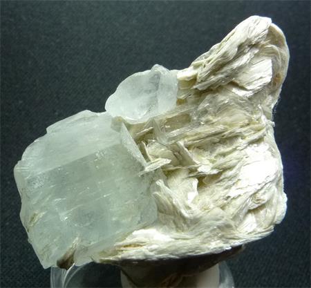 ��ĸʯ����