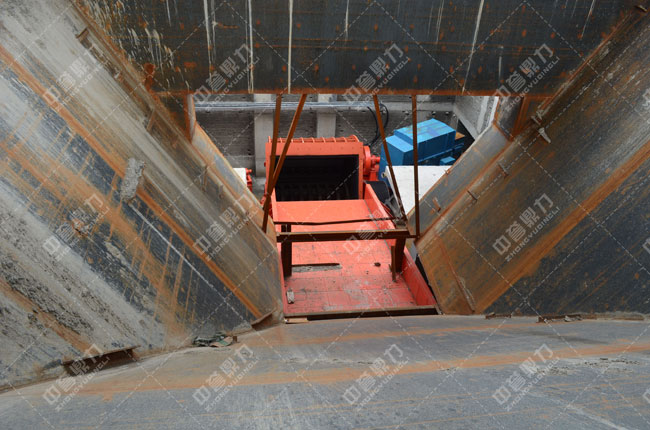 �ӱ���ɳ�r�a(ch��n)3000��ʯ�����a(ch��n)���^���M�Ͽ�