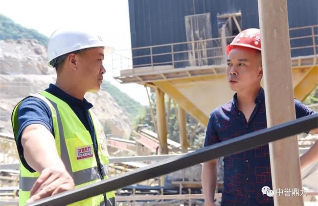 �cؓ(f��)؟(z��)�ˬF(xi��n)��(ch��ng)��ͨ