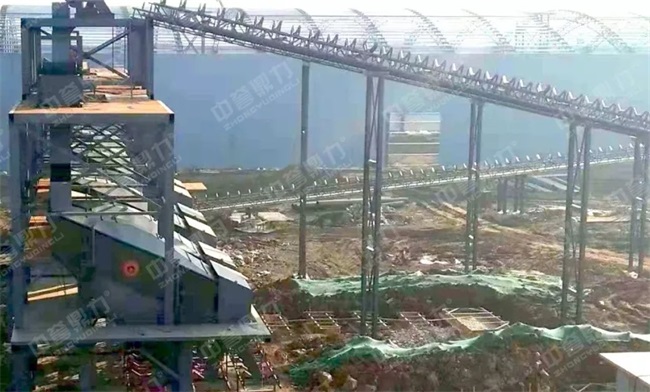 ���a���F���M��